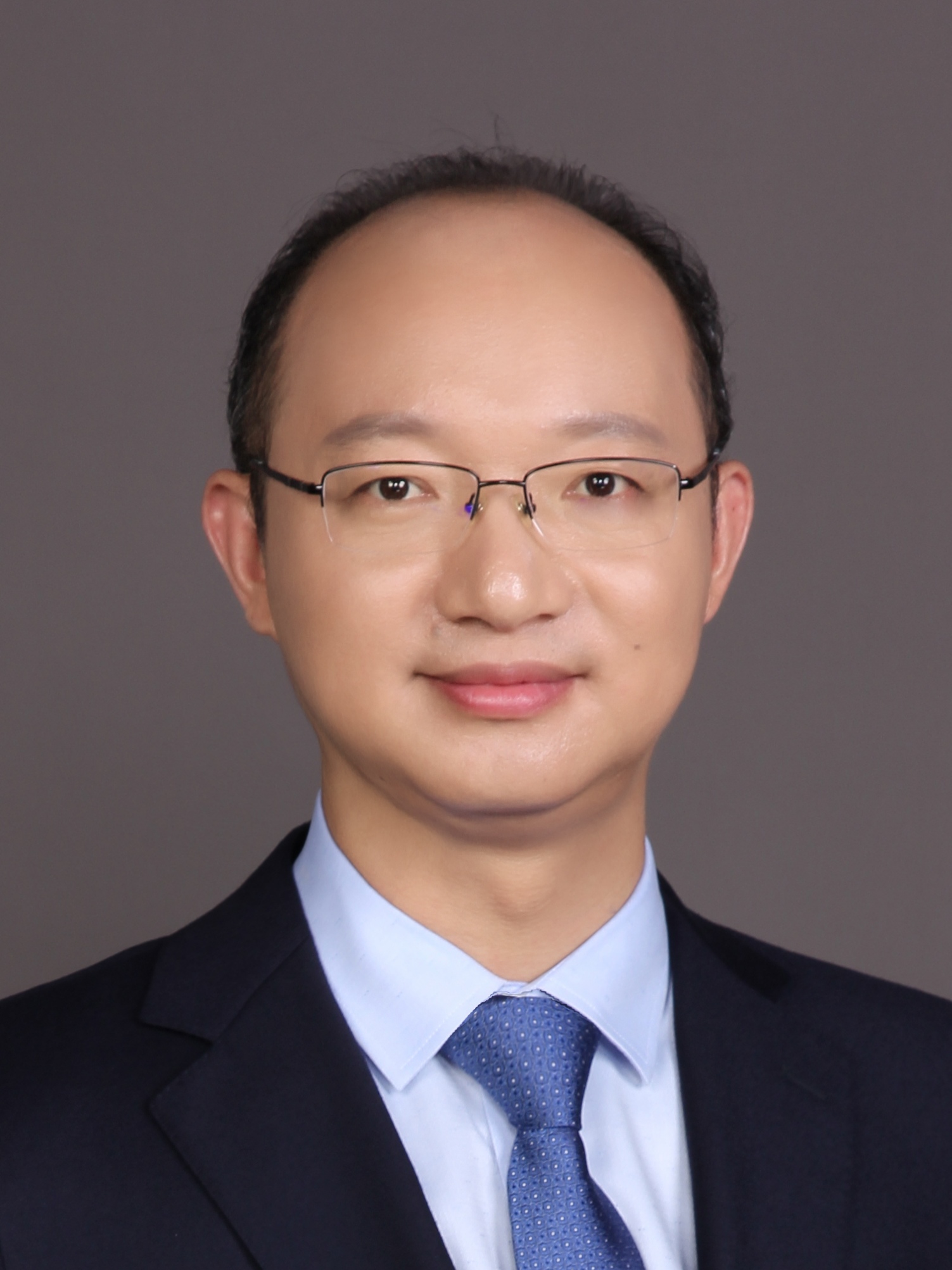 何军律师